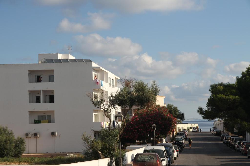 Apartamentos Maria - Formentera Vacaciones Es Pujols Exterior photo